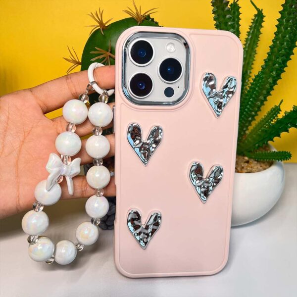 iPhone 15 Pro Max - Protector con pulsera de perlas, diseño de corazones 3D brillantes, serie dulce latido